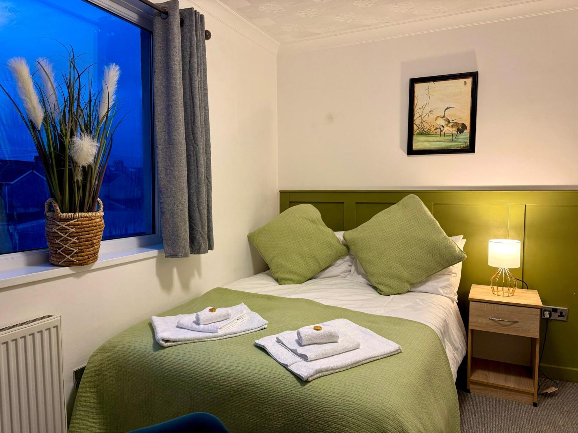 Coastal Park Accommodation Llanelli Exteriér fotografie
